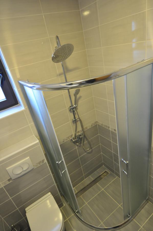 Alex 2 Apartman Vrnjačka Banja الغرفة الصورة